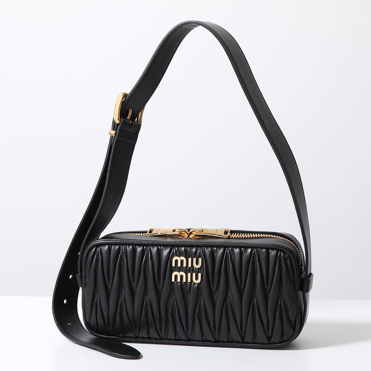 miu miu（ミュウミュウ） ショルダーバッグ MATELASSE マテラッセ