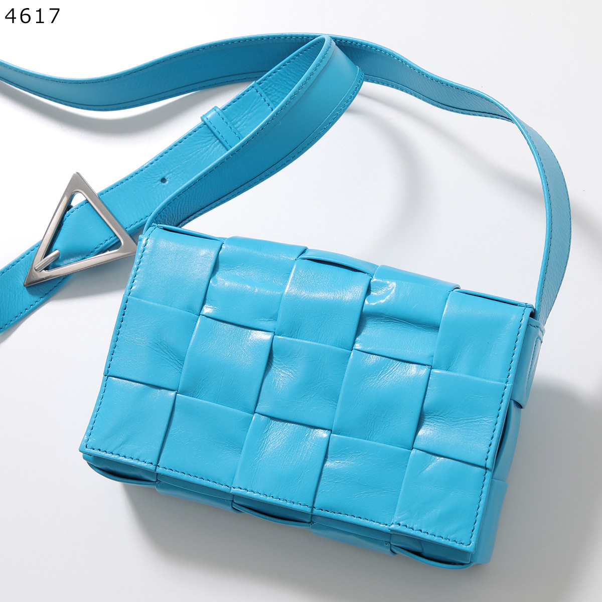 BOTTEGA VENETA（ボッテガ・ヴェネタ） ショルダーバッグ SMALL