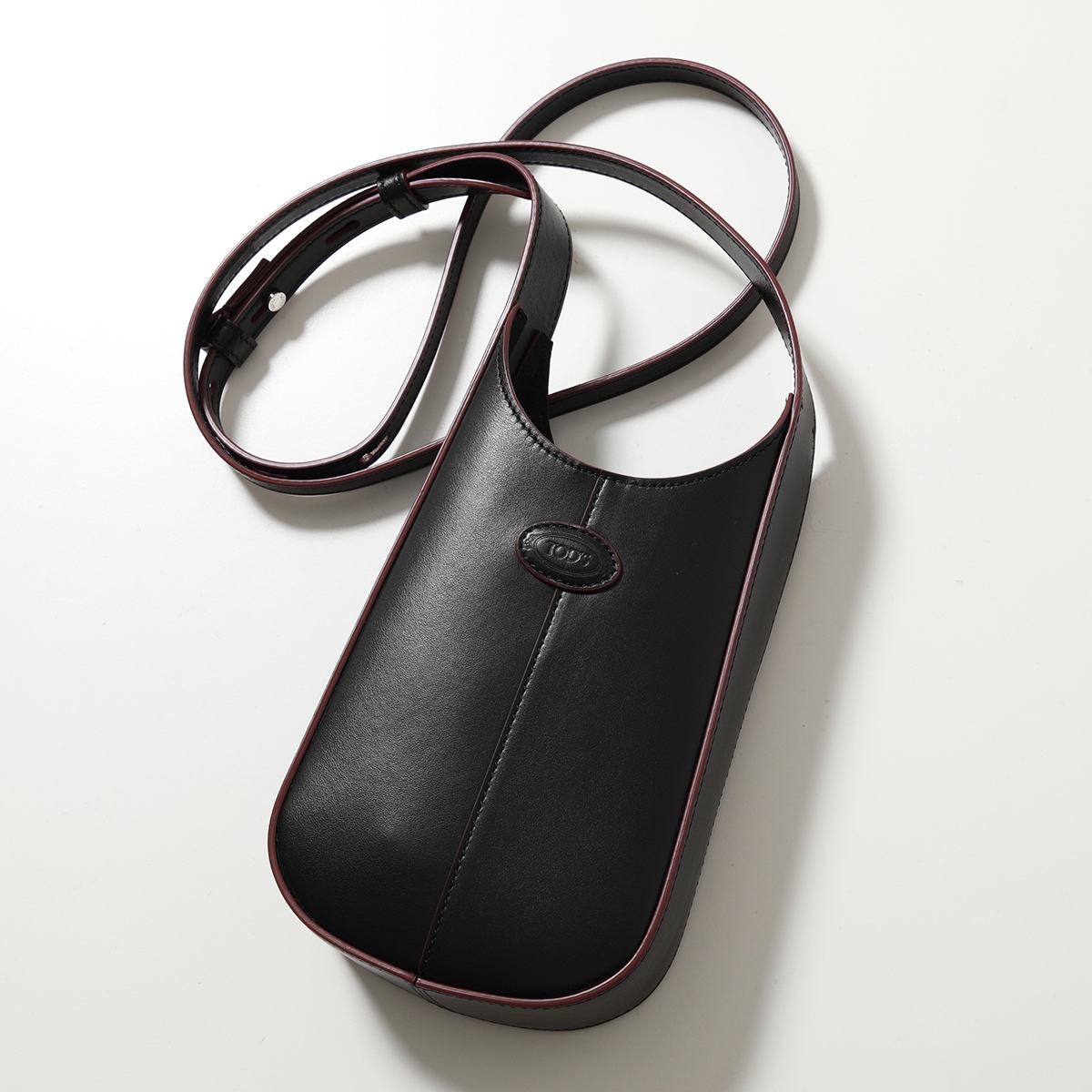 TOD'S（トッズ） TODS ショルダーバッグ DBS P. TELEFONO MEDIO