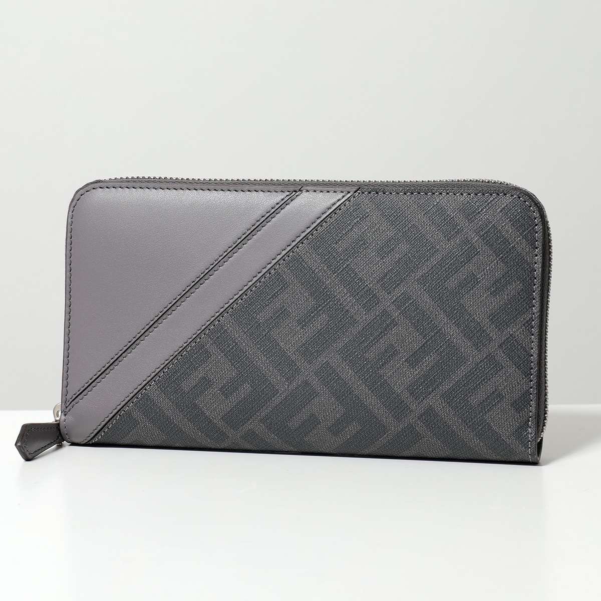 FENDI（フェンディ） ラウンドファスナー長財布 7M0210 A9XS AFCB