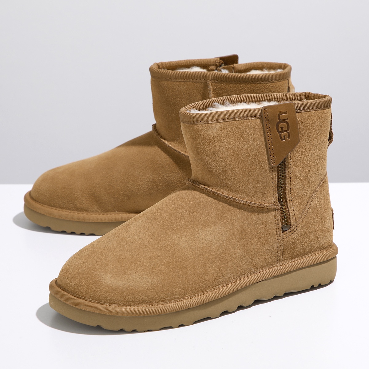 UGG（アグ） ムートンブーツ Classic Mini Bailey Zip クラシック ミニ