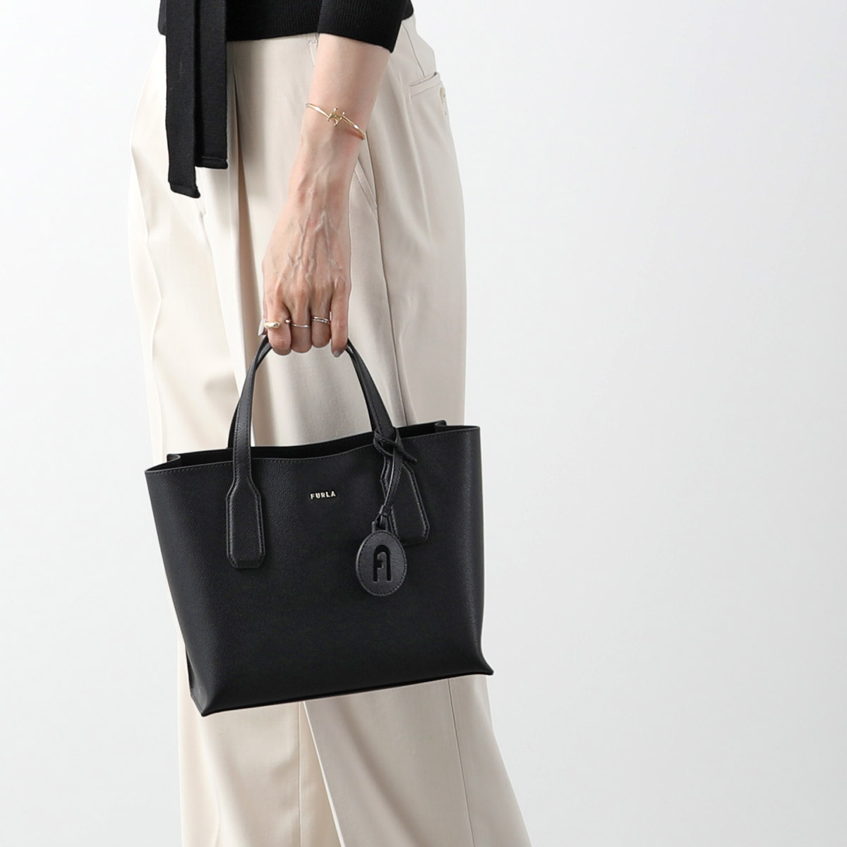 FURLA（フルラ） ハンドバッグ CLASSIC クラシック WB01628 BX0306