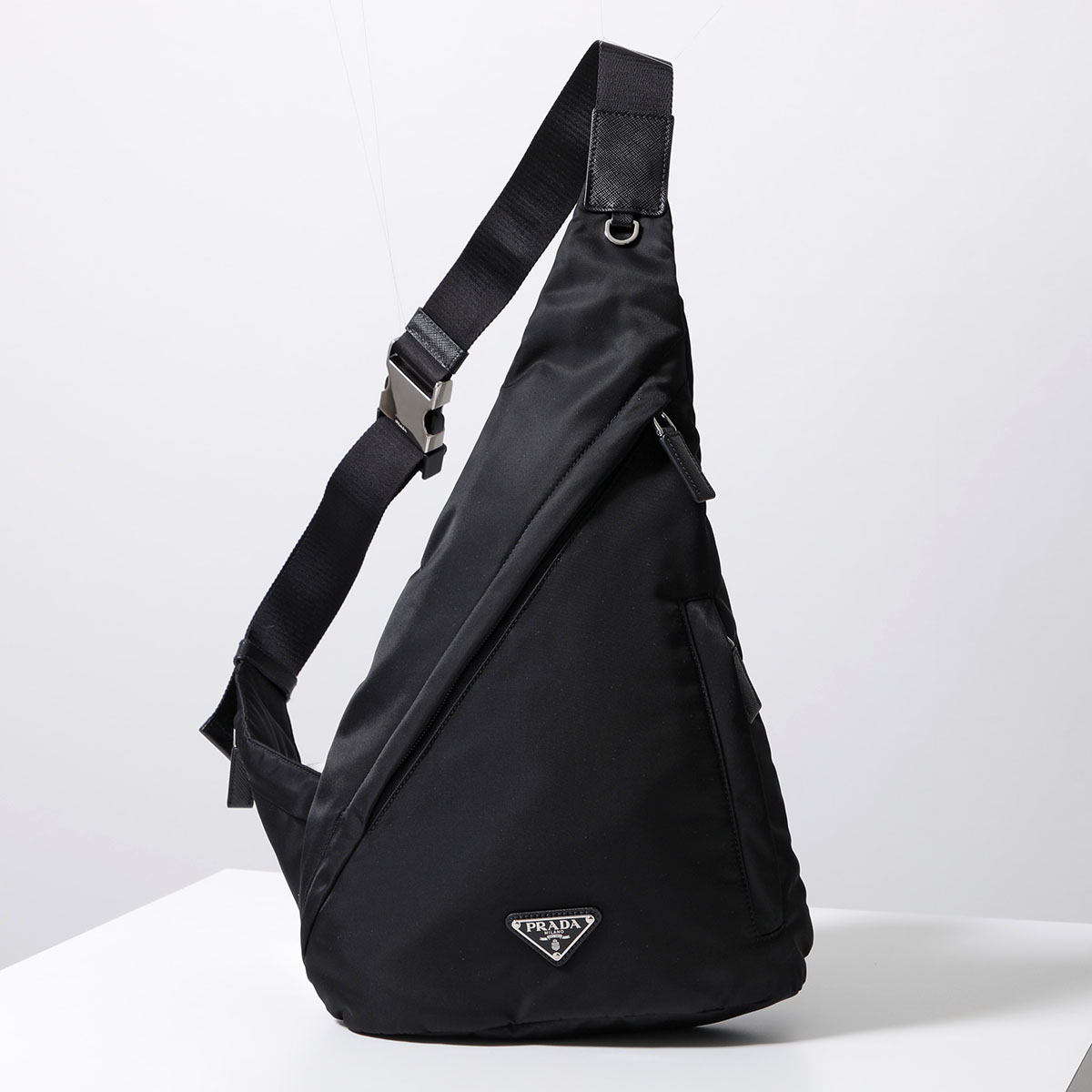 PRADA（プラダ） ショルダーバッグ Re-Nylon リナイロン 2VZ092 OMO