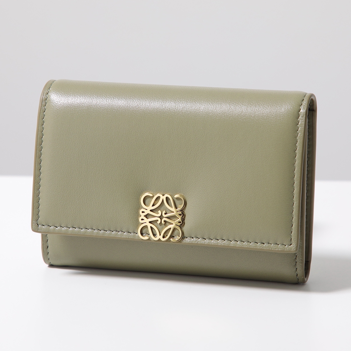 LOEWE（ロエベ） 三つ折り財布 ANAGRAM PUFFER アナグラム パファー