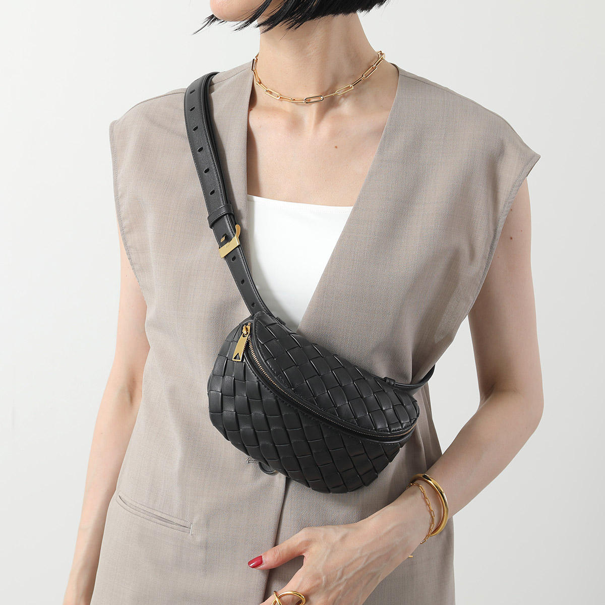 BOTTEGA VENETA（ボッテガ・ヴェネタ） ボディバッグ 756312 V3BD2