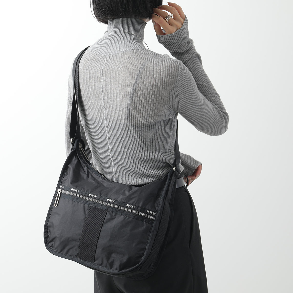 LeSportsac（レスポートサック） ショルダーバッグ Essential Medium