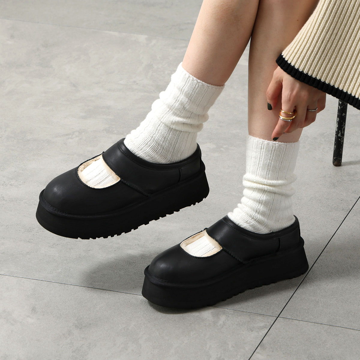 UGG（アグ） スリッポン BEA MARY JANE LTHR ビア メリージェーン