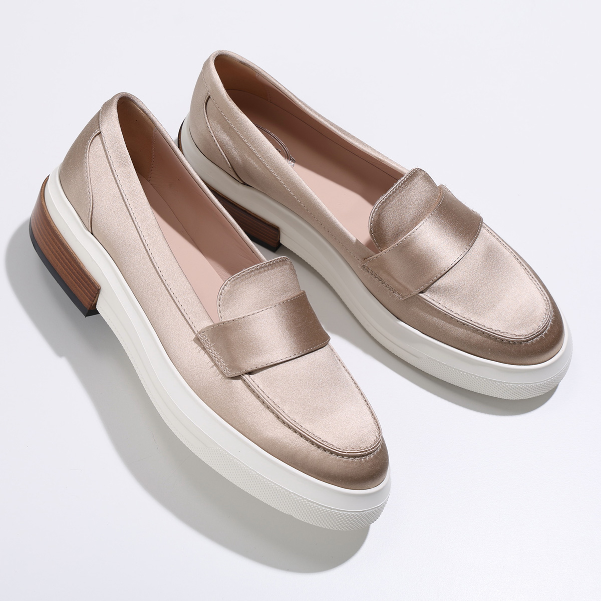 TOD'S（トッズ） TODS ローファー XXW92B0Y41YRS0 レディース サテン