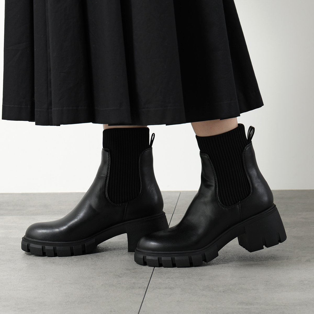 STEVE MADDEN（スティーブ・マデン） サイドゴアブーツ HUTCH