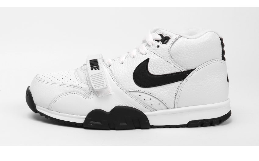 ナイキ スニーカー メンズ エア トレーナー 1 NIKE FB8066 白 ブラック