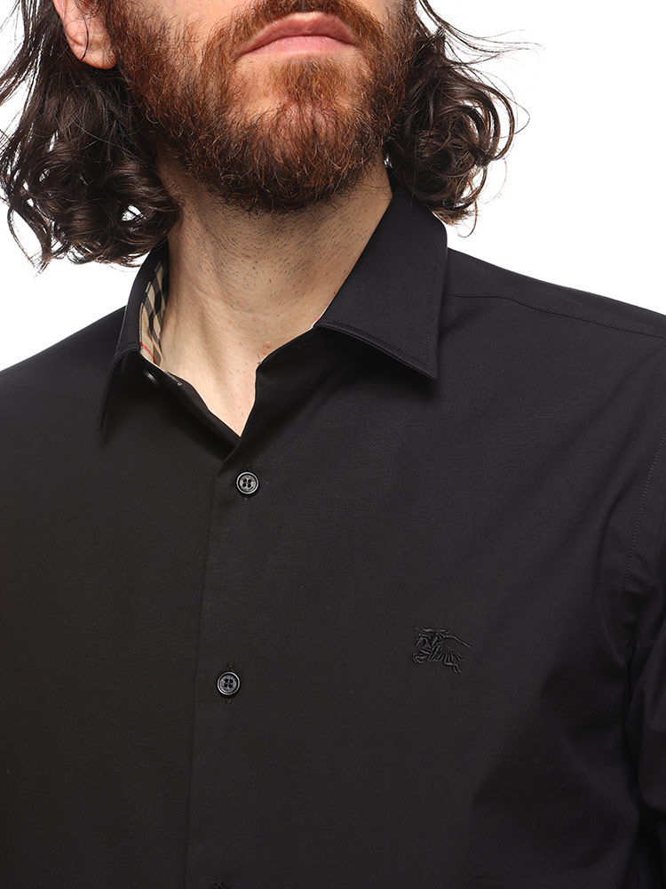 BURBERRY（バーバリー） 襟＆袖裏チェック ロゴ刺繍 レギュラーカラー