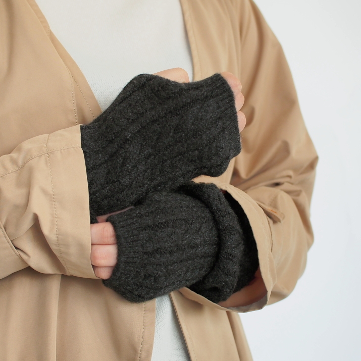 PRODIGAL（プロディガル） カシミヤ 100％ ケーブル編み アーム