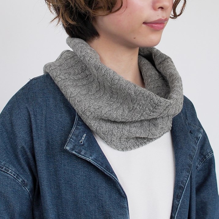 PRODIGAL（プロディガル） カシミヤ 100％ ケーブル編み ネック