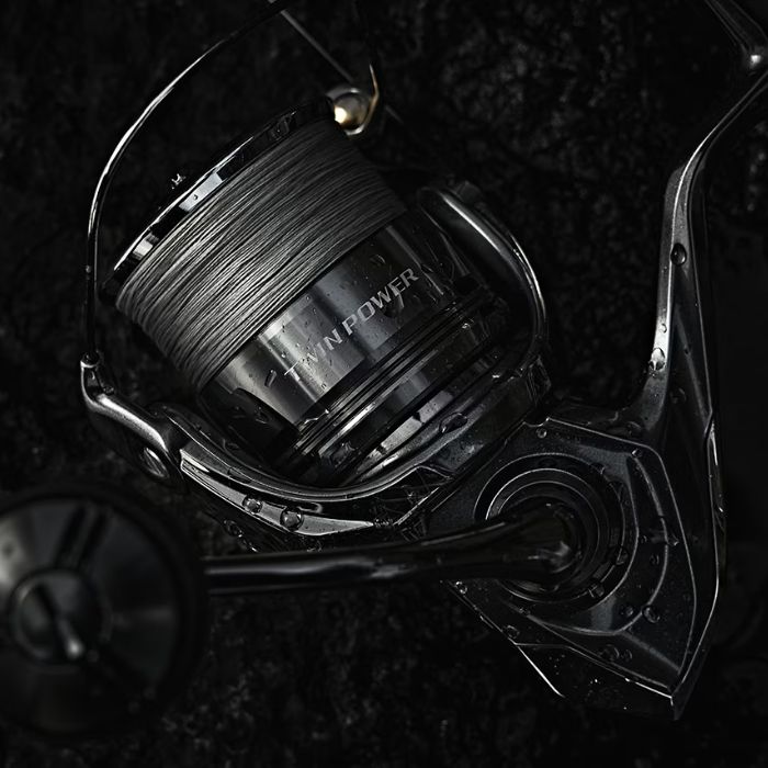 シマノ（SHIMANO） 24 ツインパワー 3000MHG TWIN POWER リール
