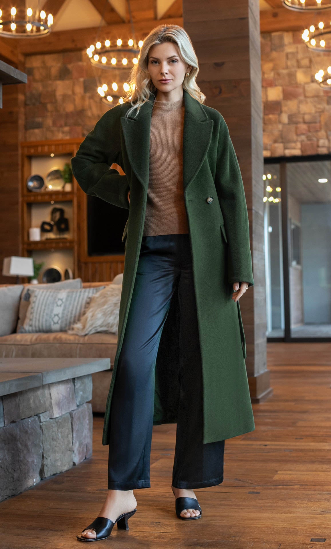 Raphaella Double-Breasted Cashmere Overcoat | Ravella