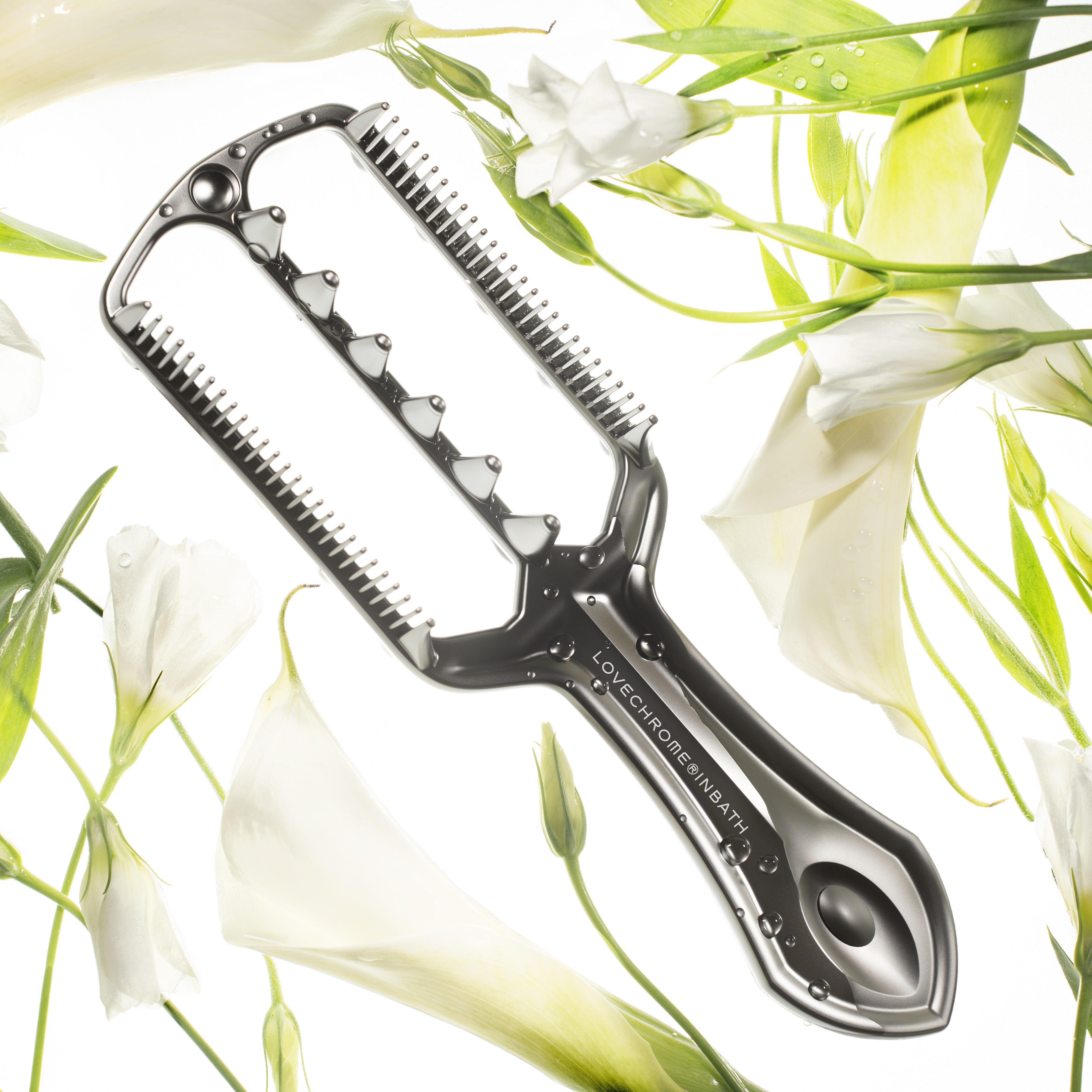 LoveChrome IN BATH PADDLE COMB PREMIUM BLACK