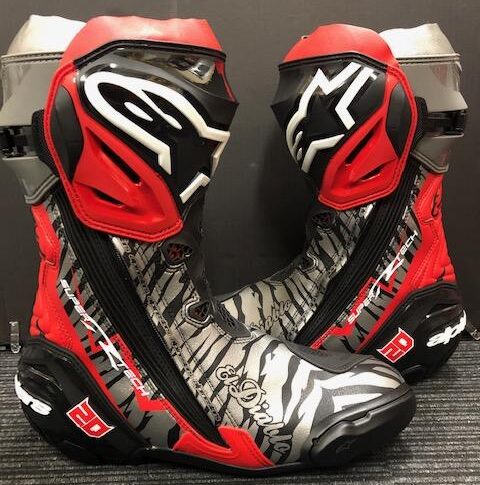 alpinestars SUPERTEC-R Limited ｵﾝﾗｲﾝｼｮｯﾌﾟでも20％OFFにて販売