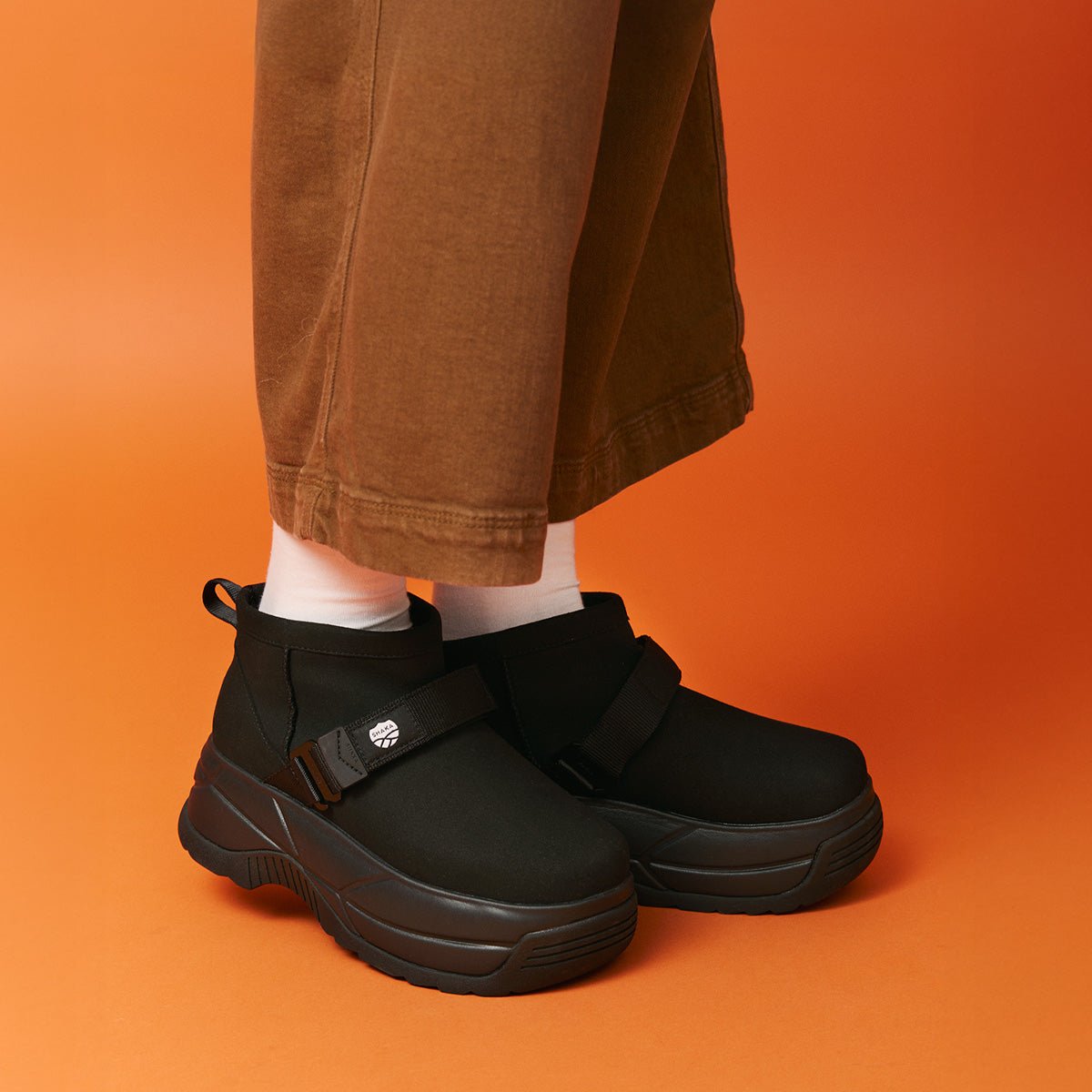 SHAKA 厚底ショートムートンブーツSHORT MOUTON BOOTIE CHUNKY