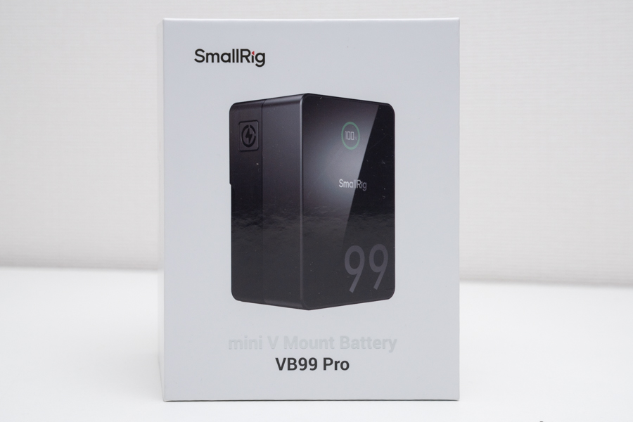 多様な接続性と高速充電を実現する「VB99 ProミニVマウントバッテリー