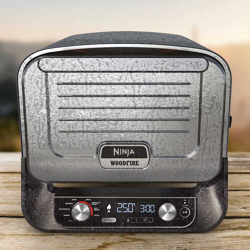 Ninja Woodfire™ 8-in-1 Outdoor Oven (With Premium Cover and