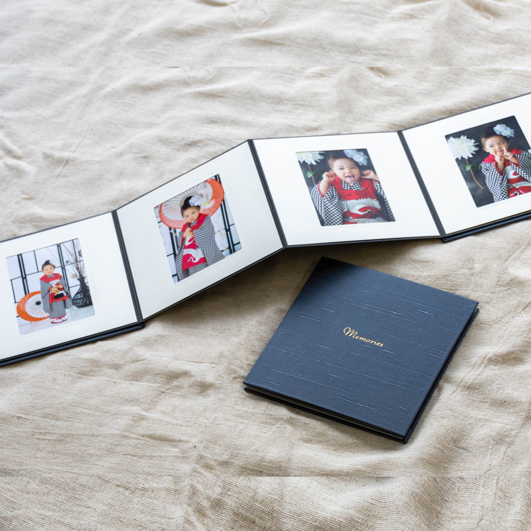 ジャバラ式】レザー生地L判－4面写真アルバム台紙ネイビー F46