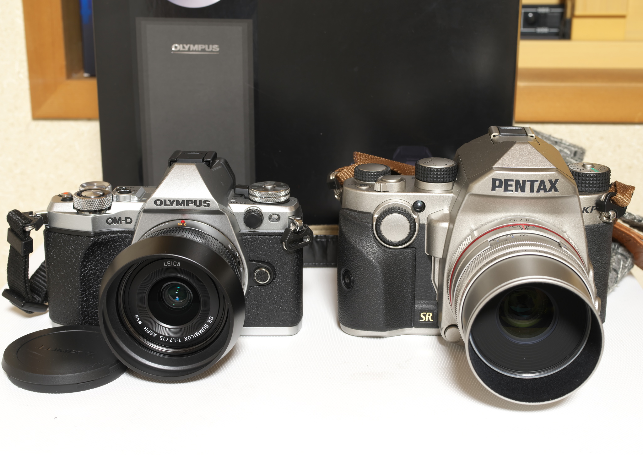 OLYMPUS OM-D E-M5 Mark II(with Panasonic LEICA DG SUMMILUX 15mm/F1