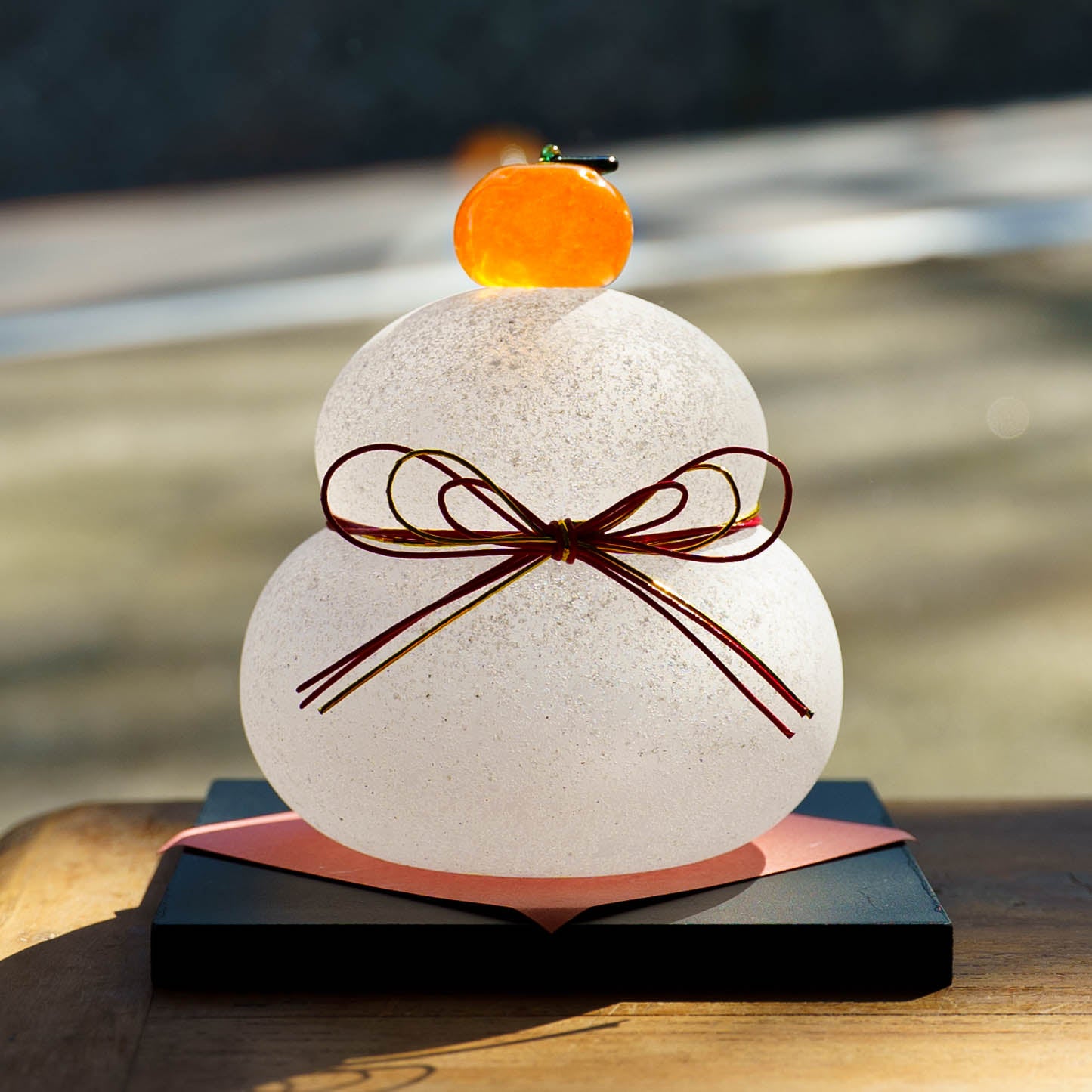 極楽寺がらす工房 ガラス鏡餅 大 黒台付き｜和食器通販 四季折折