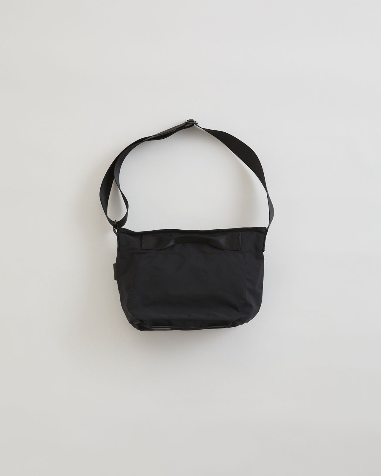 Shinzone（シンゾーン）/ AMIACALVA（アミアカルヴァ）】MESSENGER BAG