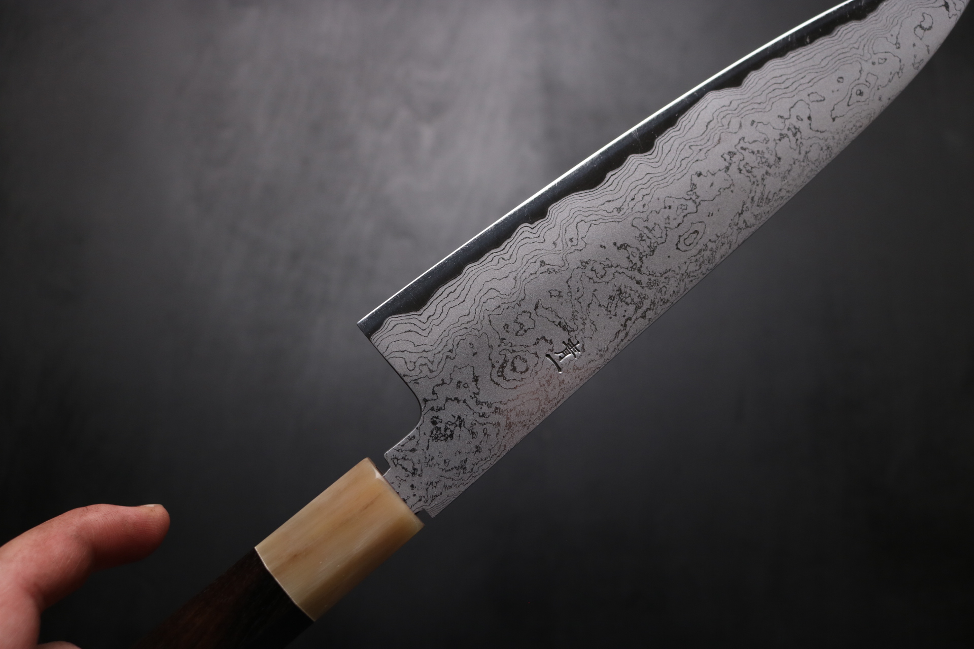 白鷺 牛刀 和包丁 墨流 (ダマスカス) 青一鋼 黒檀八角水牛 7寸