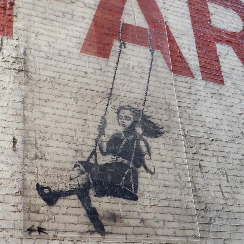 ロサンゼルス観光】隠れ名所 ダウンタウンのバンクシーの壁画 | し