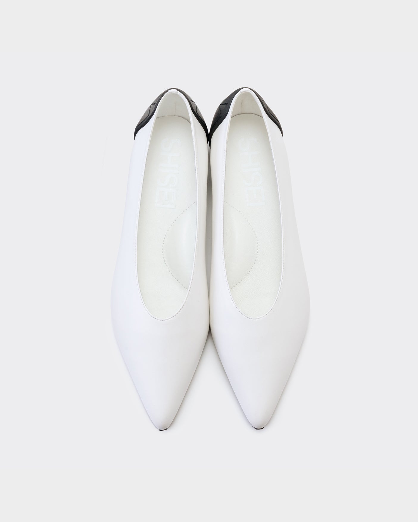 MM POINTED U PUMPS / WHITExBLACK – SHISEI