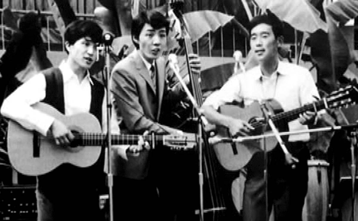 親に言えないな」小田和正さんが回想するオフコースのデビュー当時