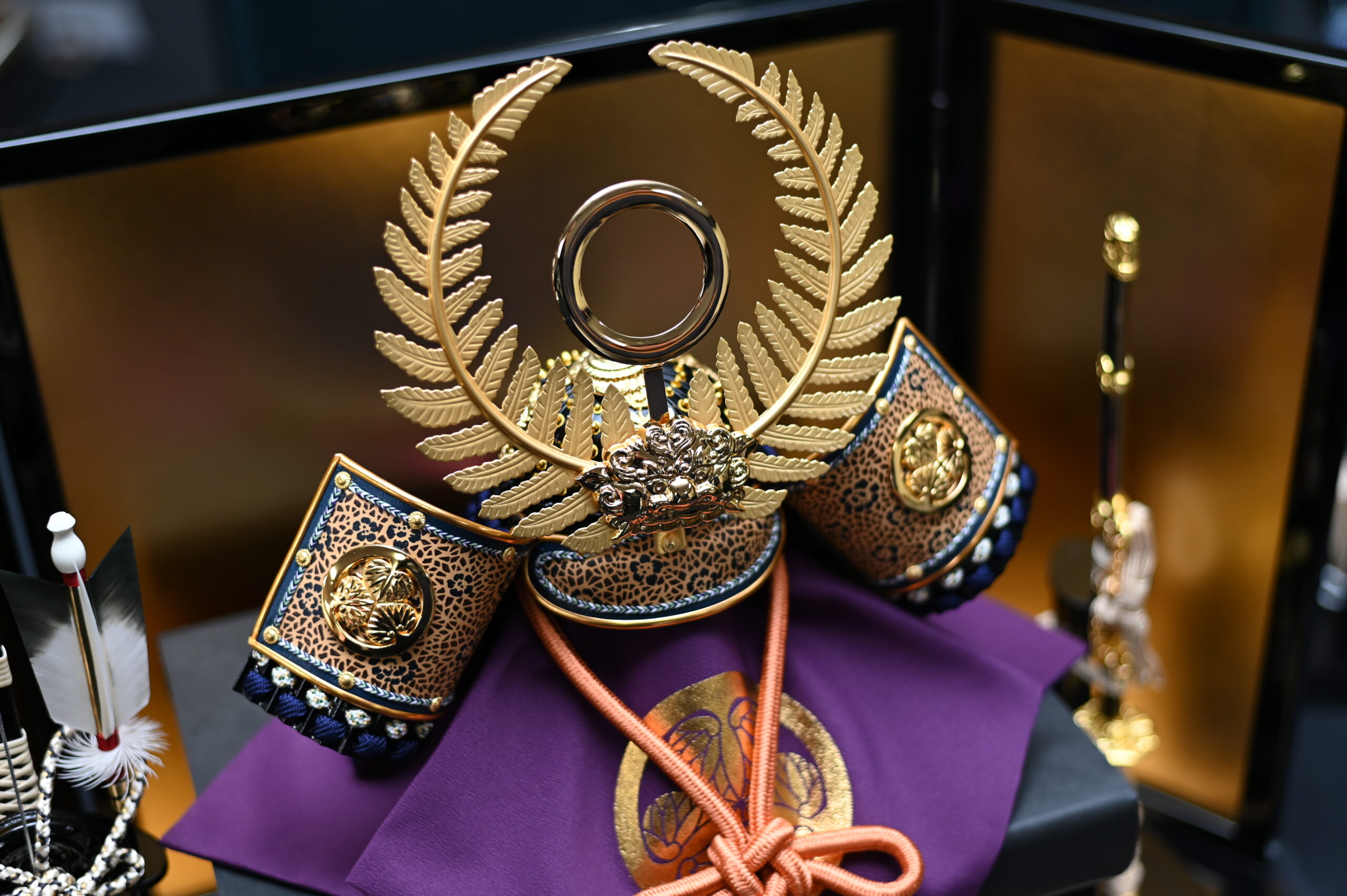 人形の秀月|雛人形、五月人形、鎧・兜の製造卸元