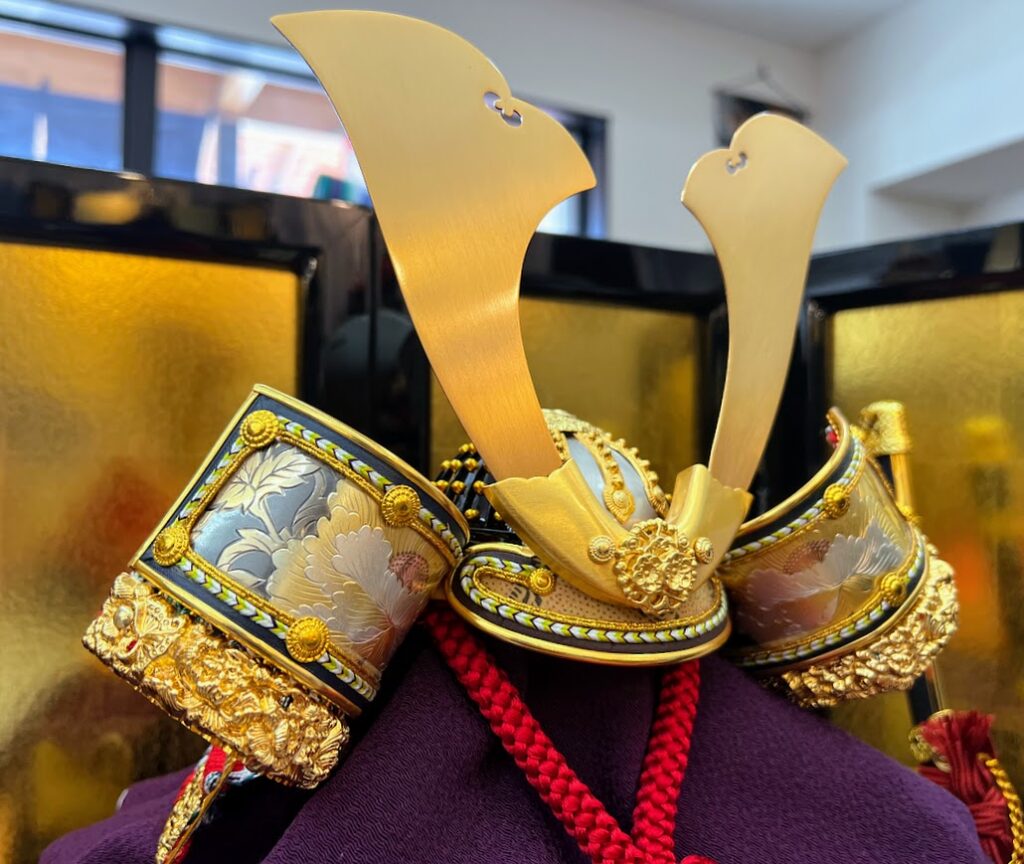 人形の秀月|雛人形、五月人形、鎧・兜の製造卸元