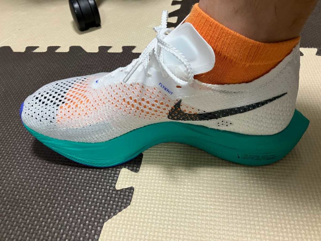 ナイキ ヴェイパーフライ 3 レビュー 】推進性・履き心地ともに最高