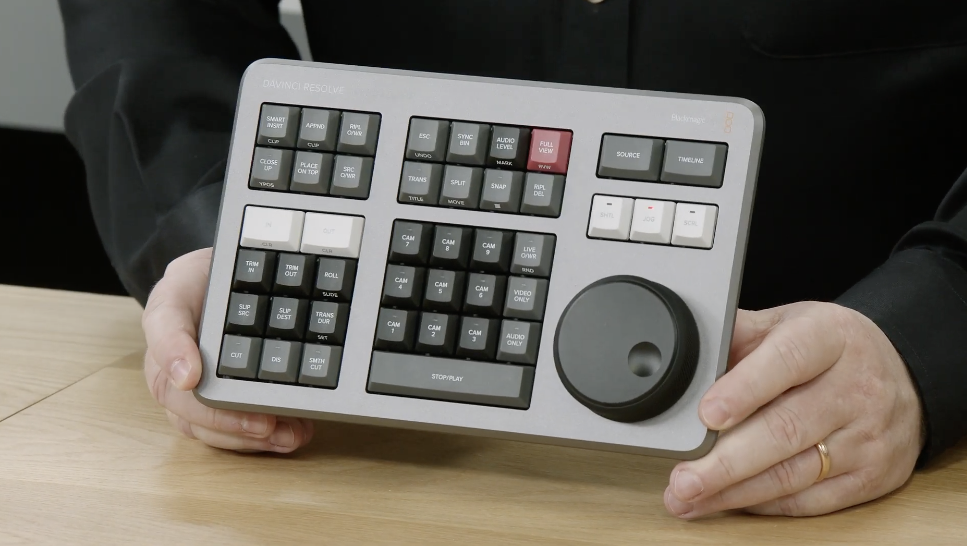 Blackmagic Introduce 'Speed Editor' for DaVinci Resolve | Simon