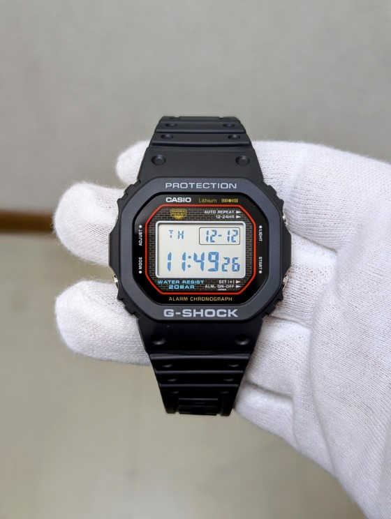 やります・・・。【G-SHOCK DW-5000R-1AJF】僕が乗りますっ