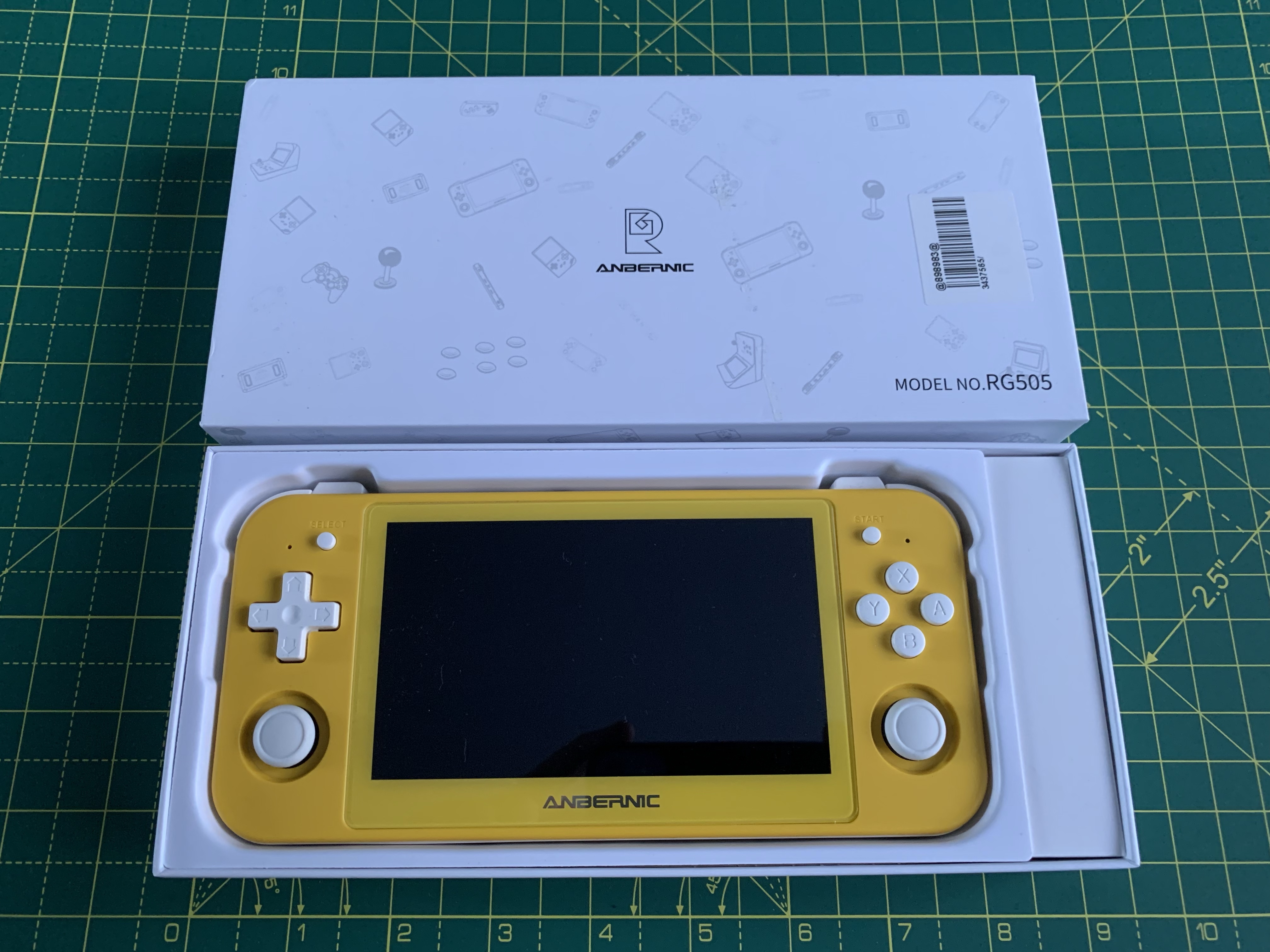 Anbernic RG505…….. it can play PS2!!! – Something New Reviews