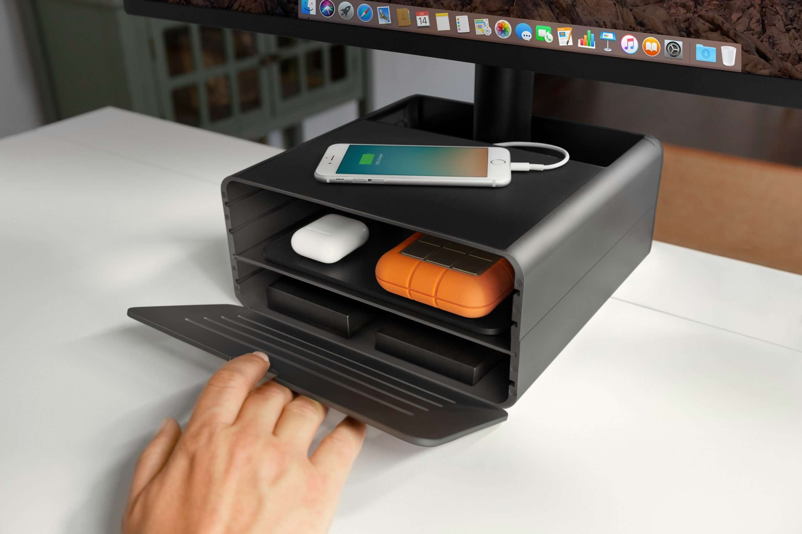 Review: Twelve South HiRise Pro - The Ultimate Desk Accessory