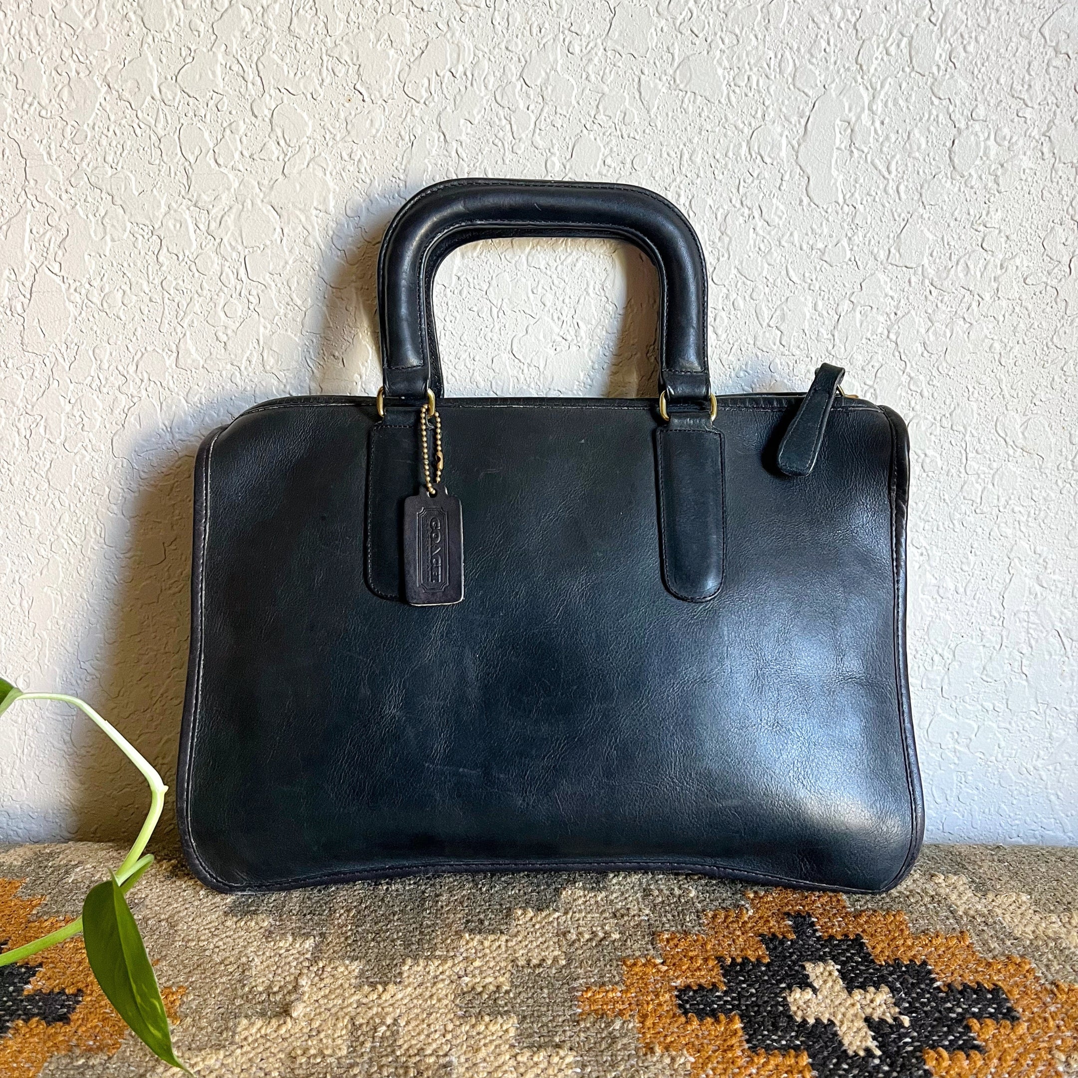 Vintage Coach Slim Satchel Navy 9430 – Socorro Society