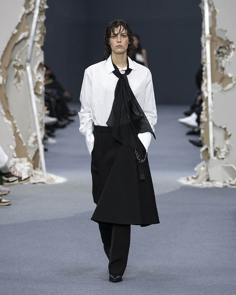 サカイが新作を発表。2026-'27年秋冬パリ・メンズファッションウィーク