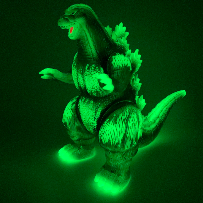 新江ノ島水族館の70周年記念催事「ゴジラVS江の島」にマルサン製