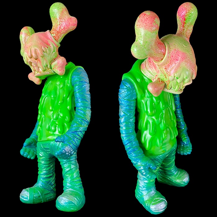TOY ART GALLERYの「CROSSBONE ZOMBIE」でKENTH TOY WORKS「HANDPAINT