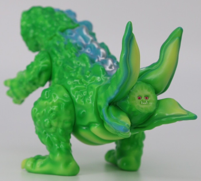 岡田悠助氏／ToyFieldsの初個展「MUTATION」に突然変異の「ゴーヤ怪獣