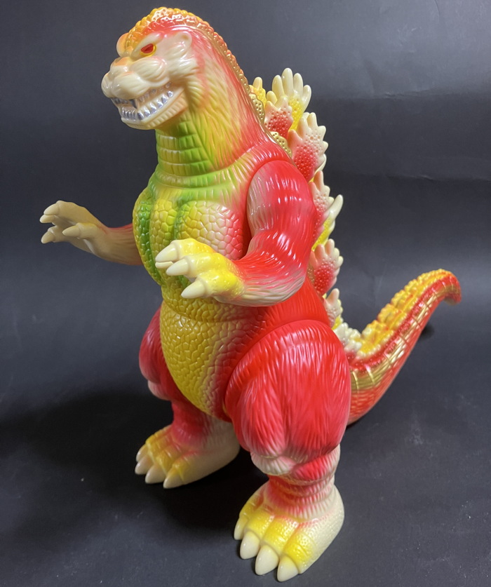 ゴジラ・ストア限定 マルサン メカゴジラ350 50thゴールド 世紀の大