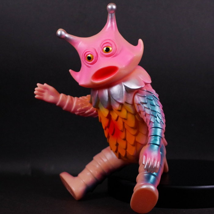 ブルマァクの「ギロ星獣」がピンクになって新登場！ | sofvi.tokyo