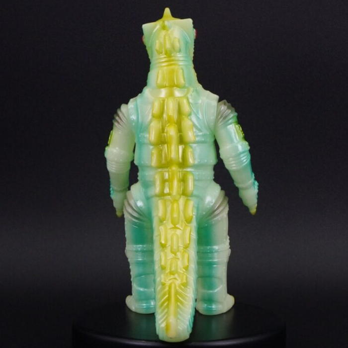 ブルマァク製「メカゴジラ」が新たに蓄光となって登場！ | sofvi.tokyo