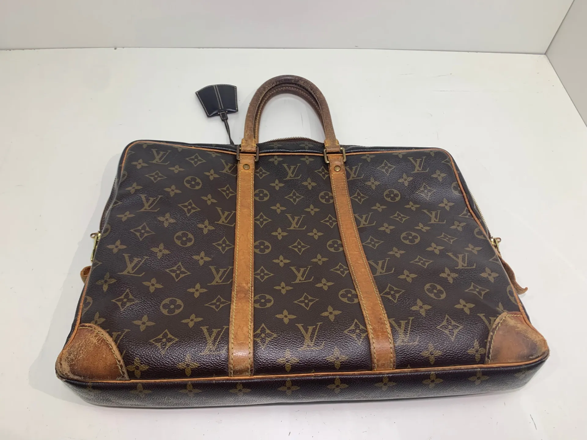 ルイヴィトンバッグヌメ革交換修理 正規店さんでNOと | リペアブログ