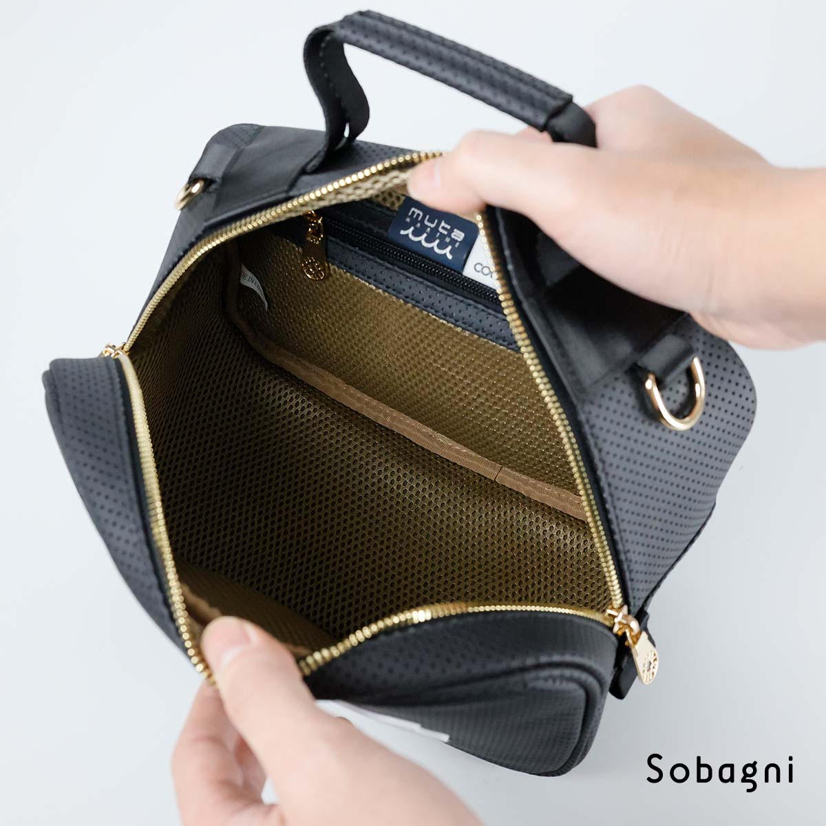 muta marine ムータ パンチングエシカル合皮ショルダーポーチ