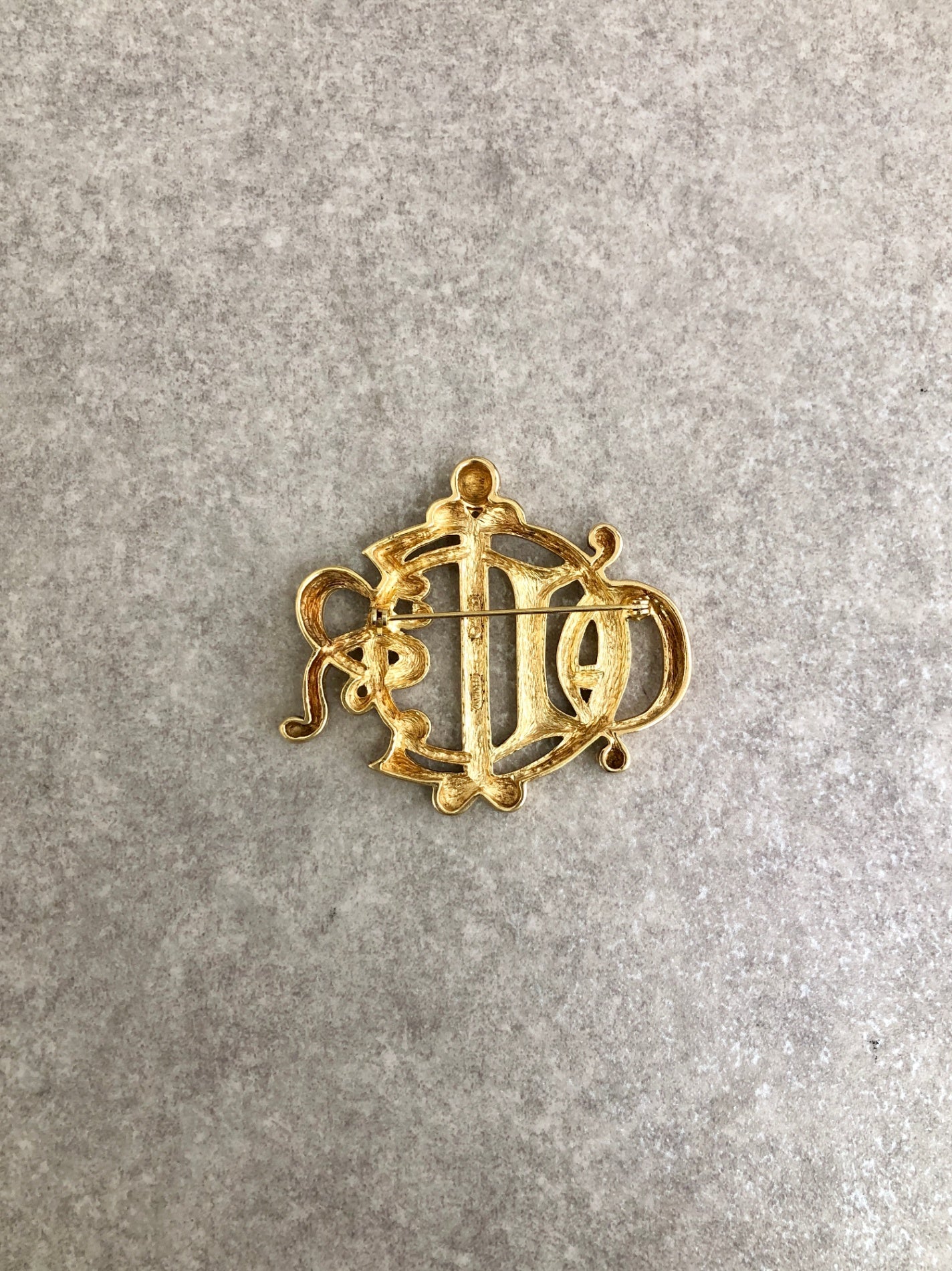Christian Dior Emblem Motif Brooch Gold Vintage pidjmi